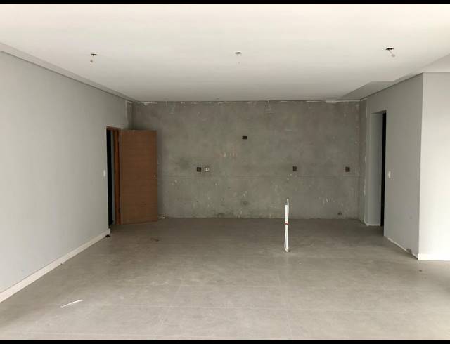 4 BEDROOM HOUSE FOR SALE IN SANDOWN